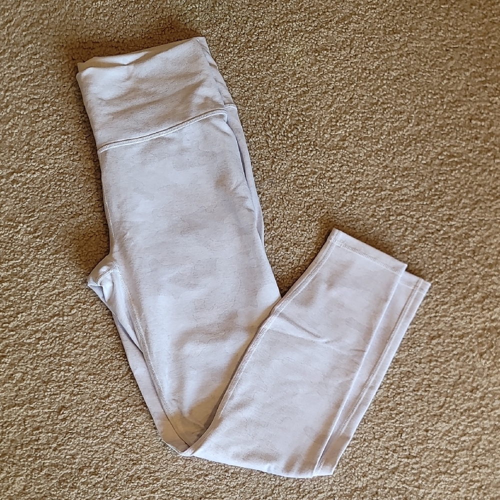 FABLETICS White Camo Leggings 3/4